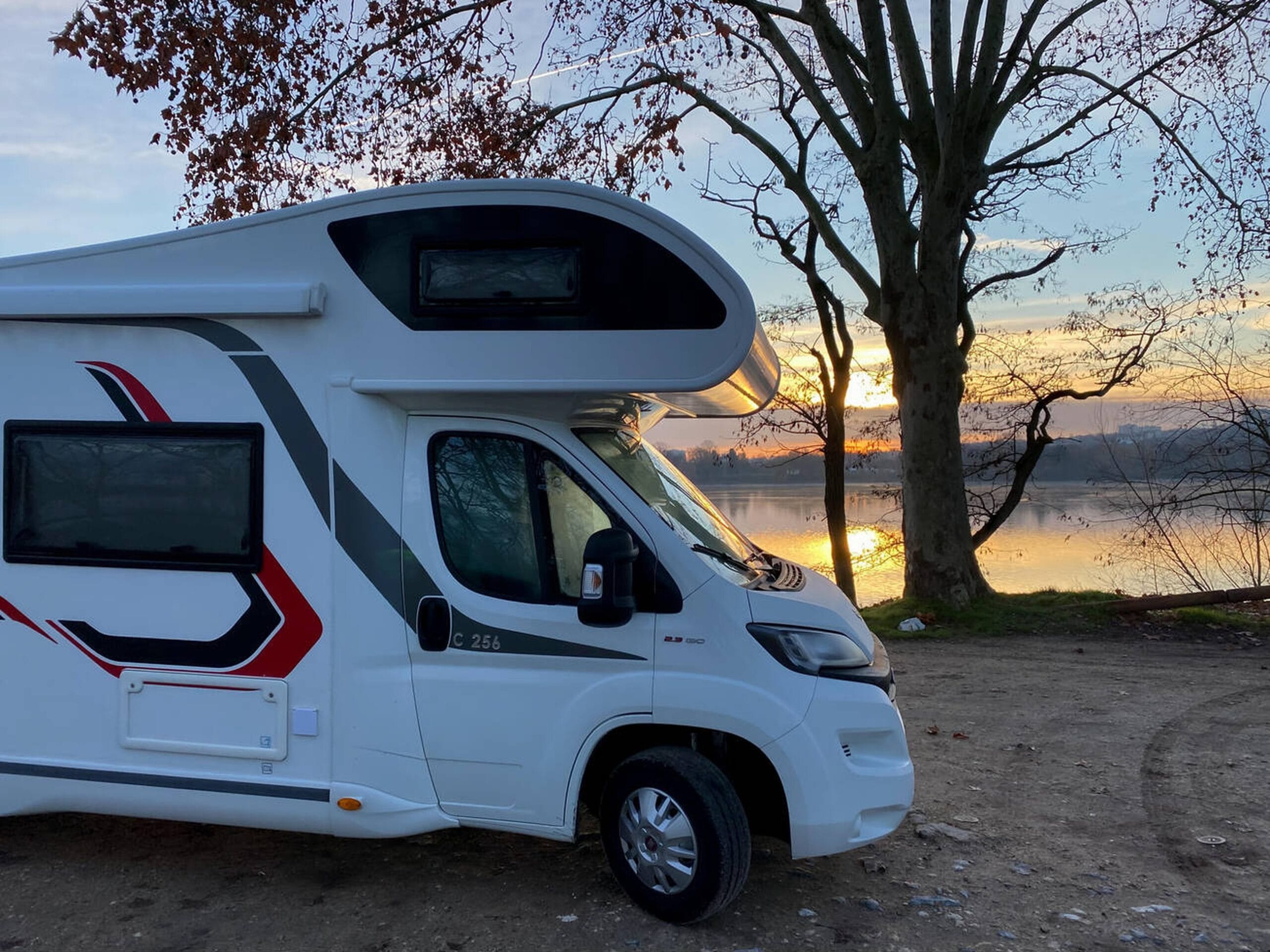 Camping Car Needs a Dashcam Motorhome